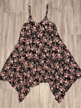 Torrid Size 0 Handkerchief Hem Adjustable Straps Floral Midi Dress